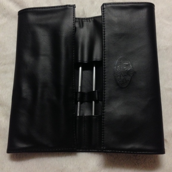 Good Quality Makeup Brushes 🖌⚜️ - Picture 2 of 6