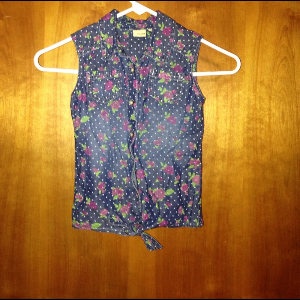 Mudd brand girls tie up shirt size 6.