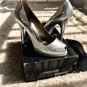 ROBERTO CAVALLI SILVER HEELS