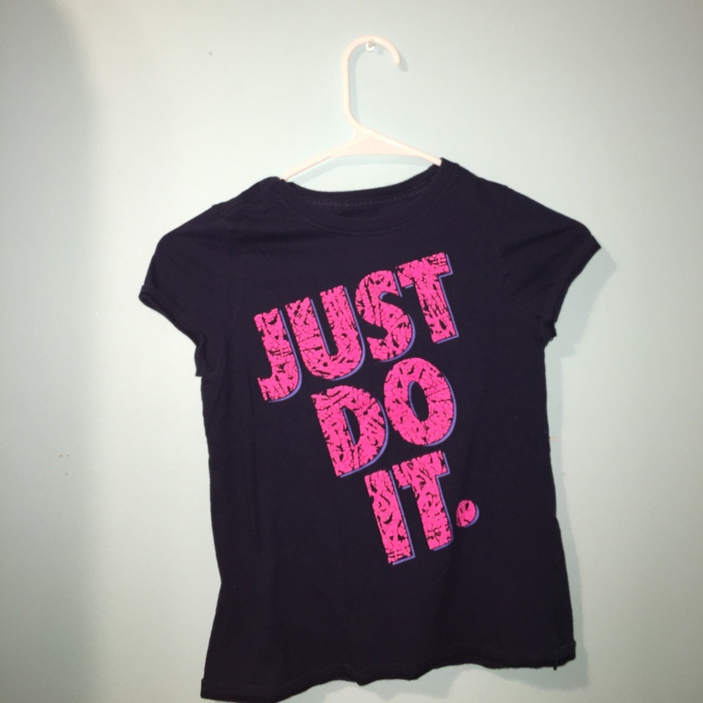 Navy blue Nike tee