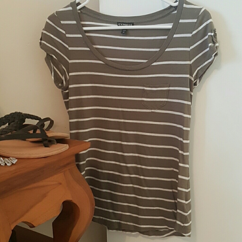 Express pocket tee