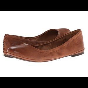 Lucky Brand Emmie Flat