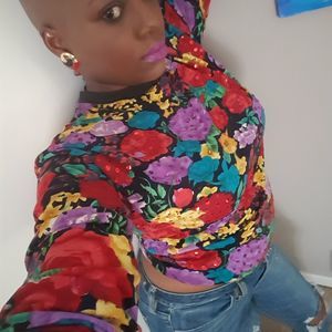 Meet your Posher, Simone