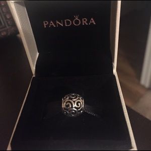 Pandora Swirls charm 🌀 ••authentic••
