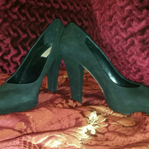 Michael Kors - Picture 3 of 4