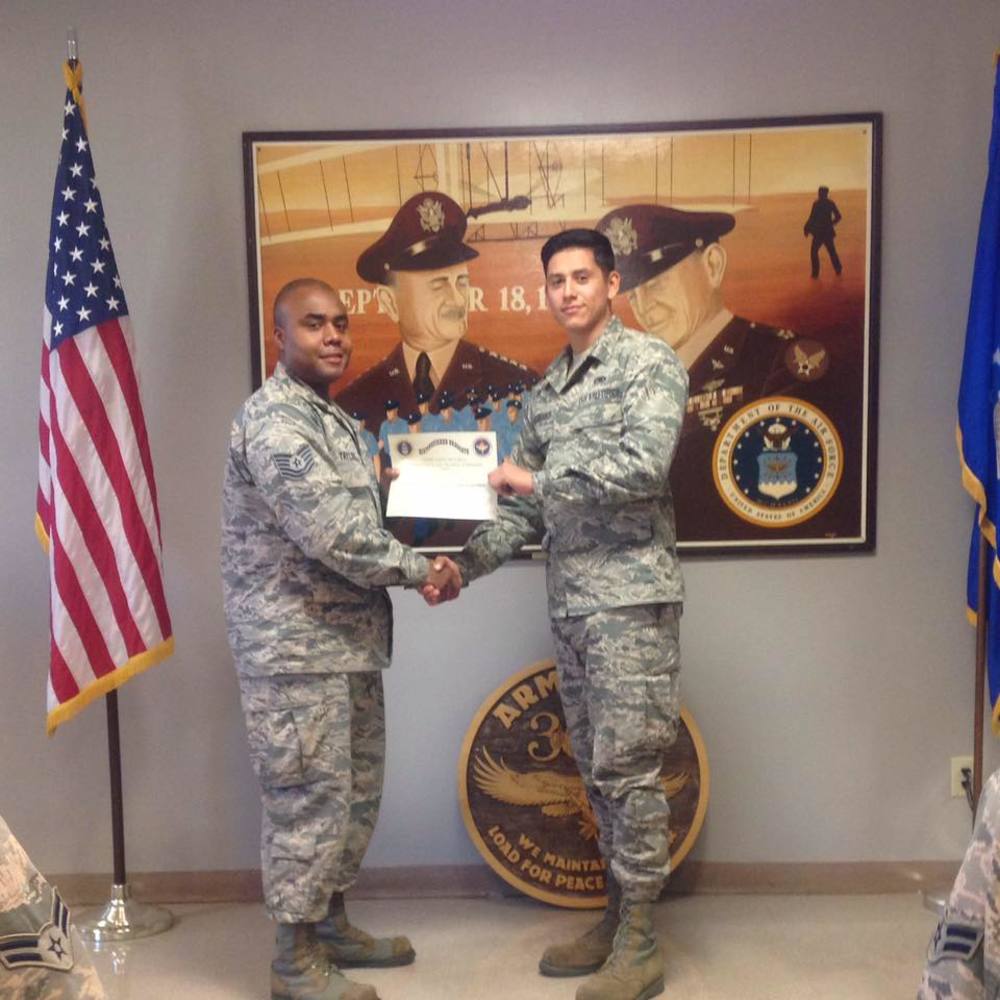 Meet your Posher, Moises