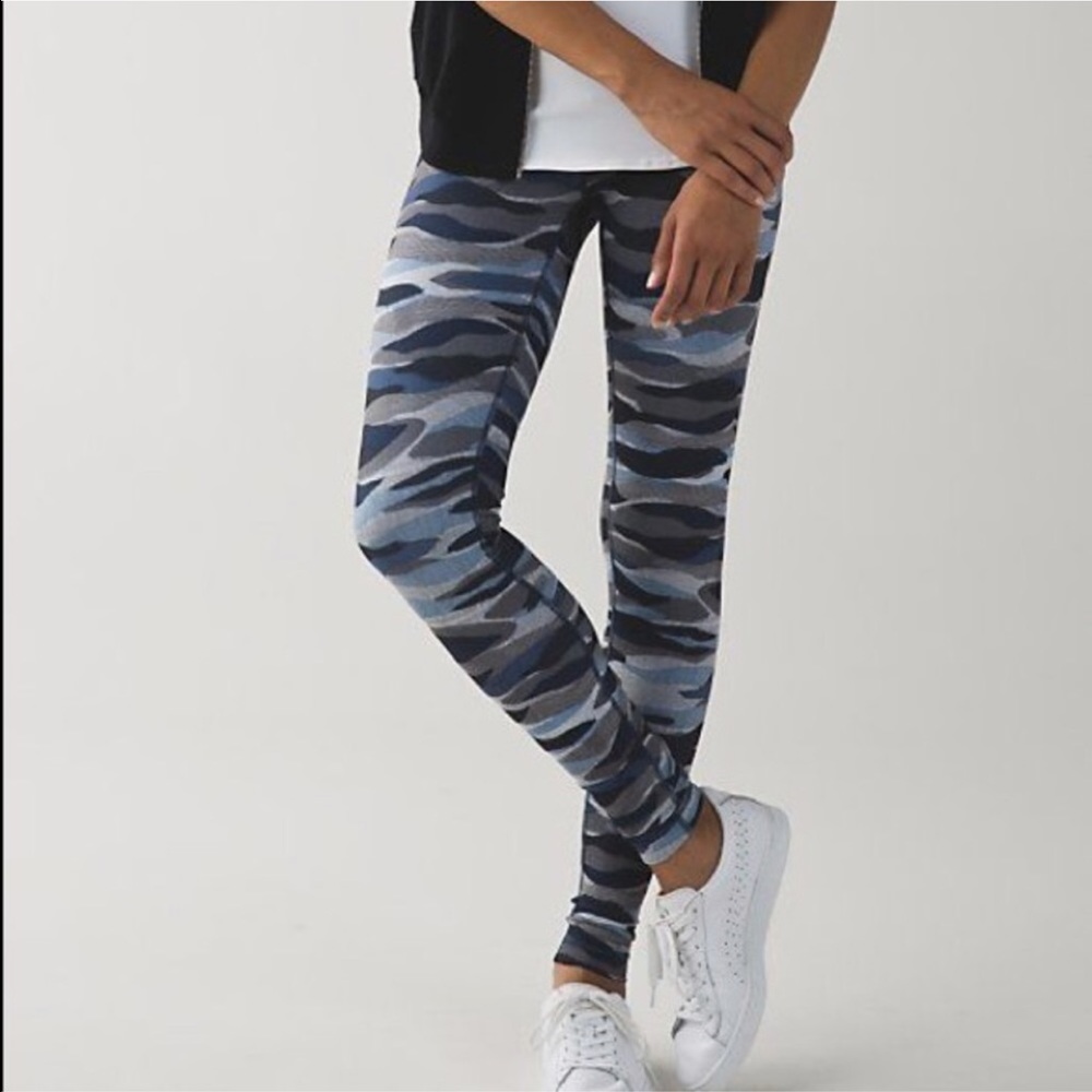 Lululemon camo wunder  under