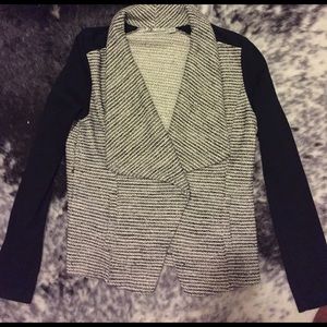 Halogen Black and White Jacket❣