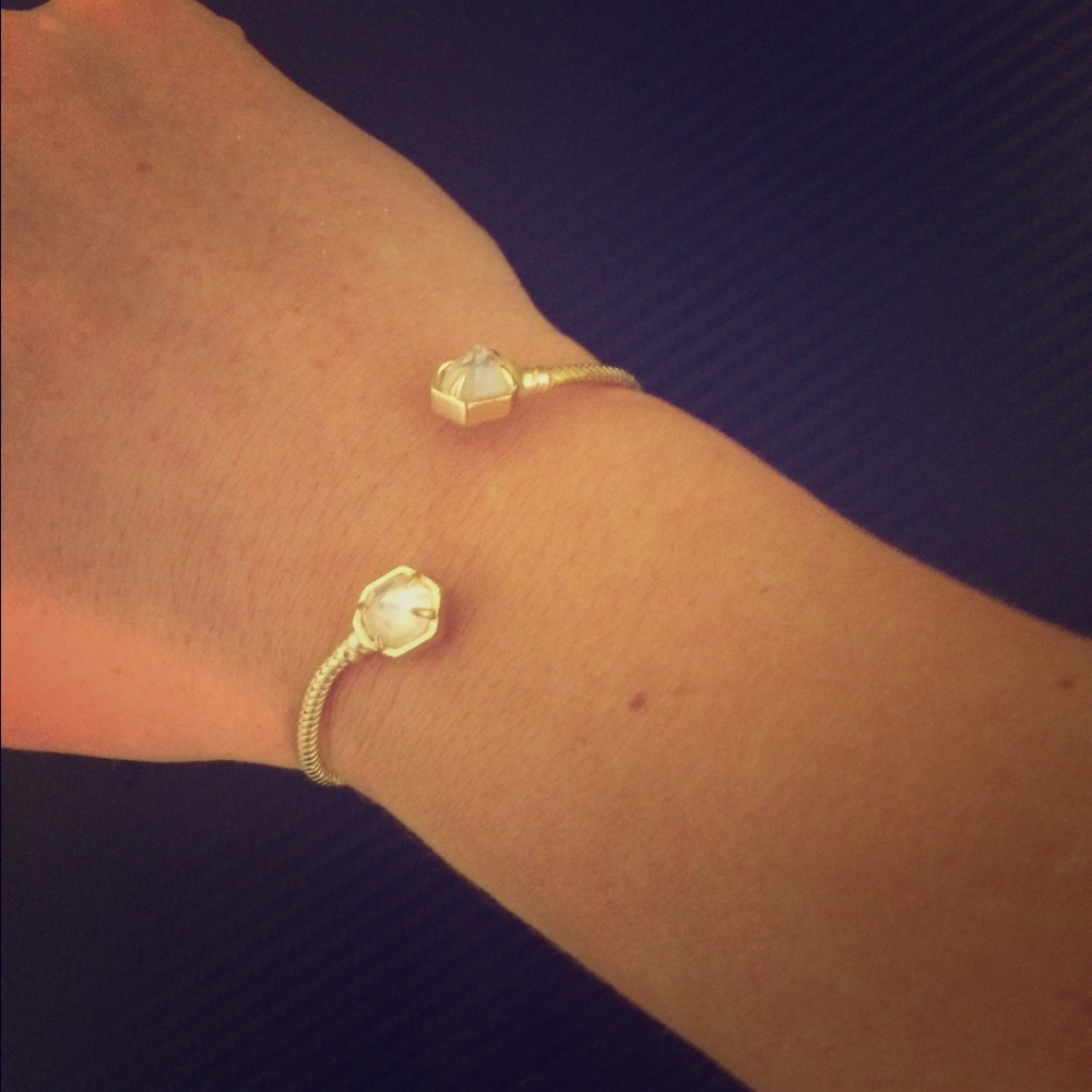 Kendra Scott Gold Bangle