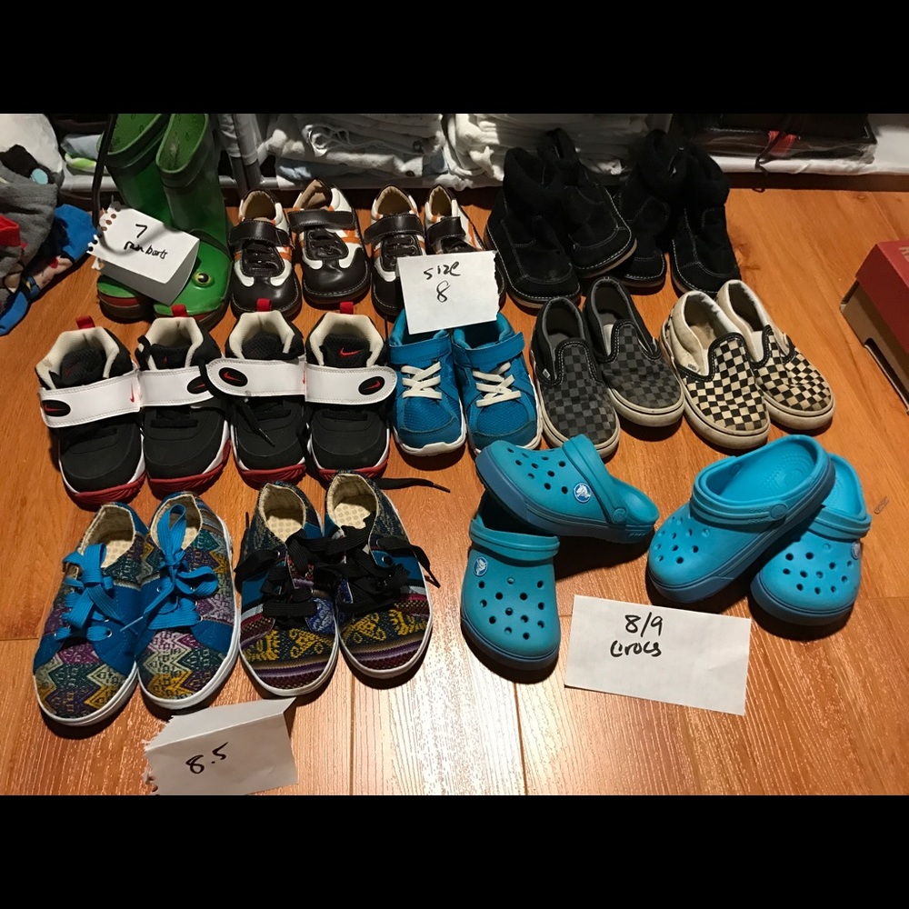 Boys girls unisex twins shoes all sizes