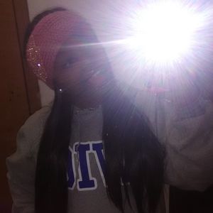 Meet your Posher, Zakiya