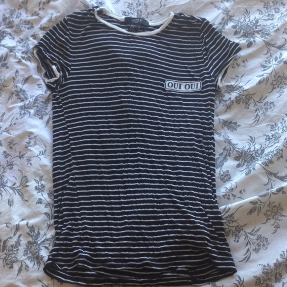 Cute Forever 21 "oui oui" shirt