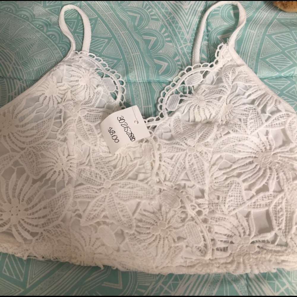 White crochet crop top