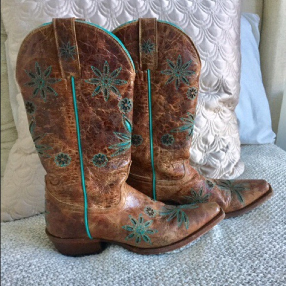 Shyanne Cowgirl Boots