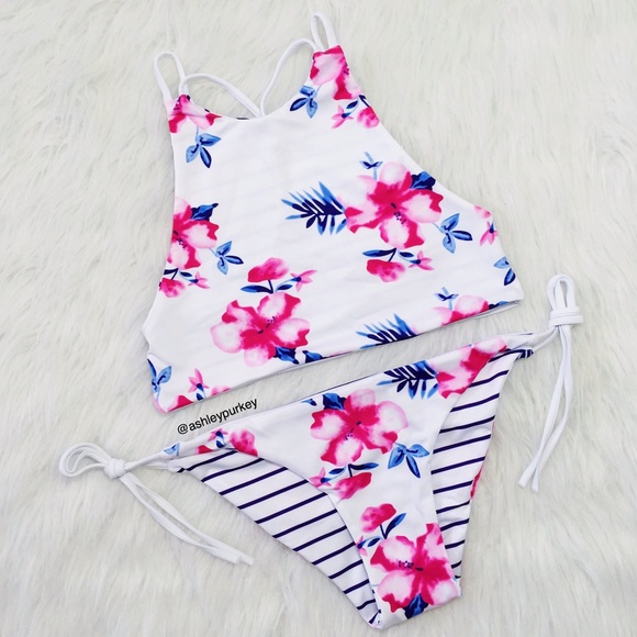 l*space Other - Pink & white floral strappy high neck bikini set