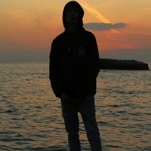 Meet your Posher, Ethan