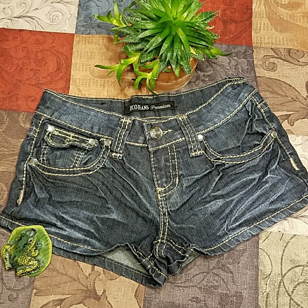 Jean shorts with gem details