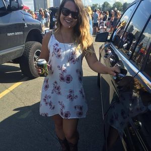 Meet your Posher, Brenna