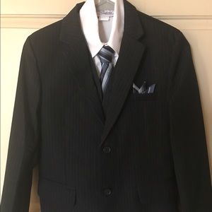 BOYS 5pc Suit size 12