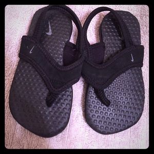 Nike flip flops