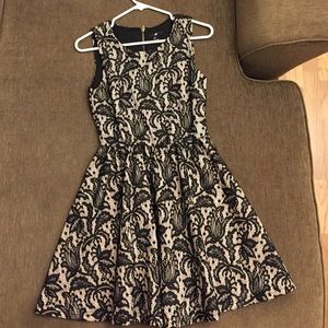 Lace dress small