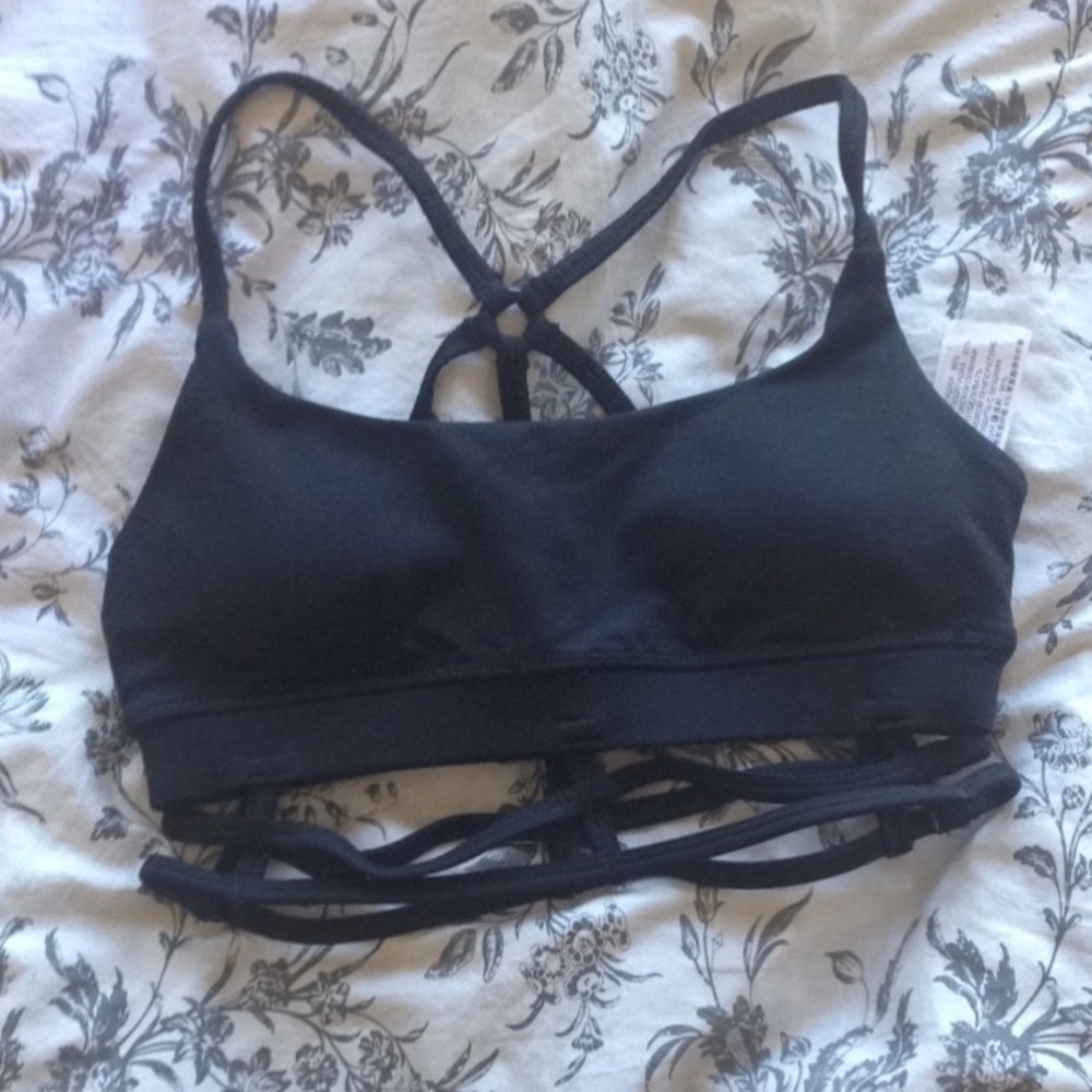 Never worn sports bra!