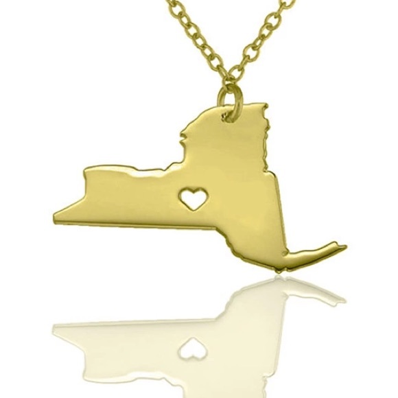 Price Drop❤️New York Heart Necklace - Picture 2 of 2