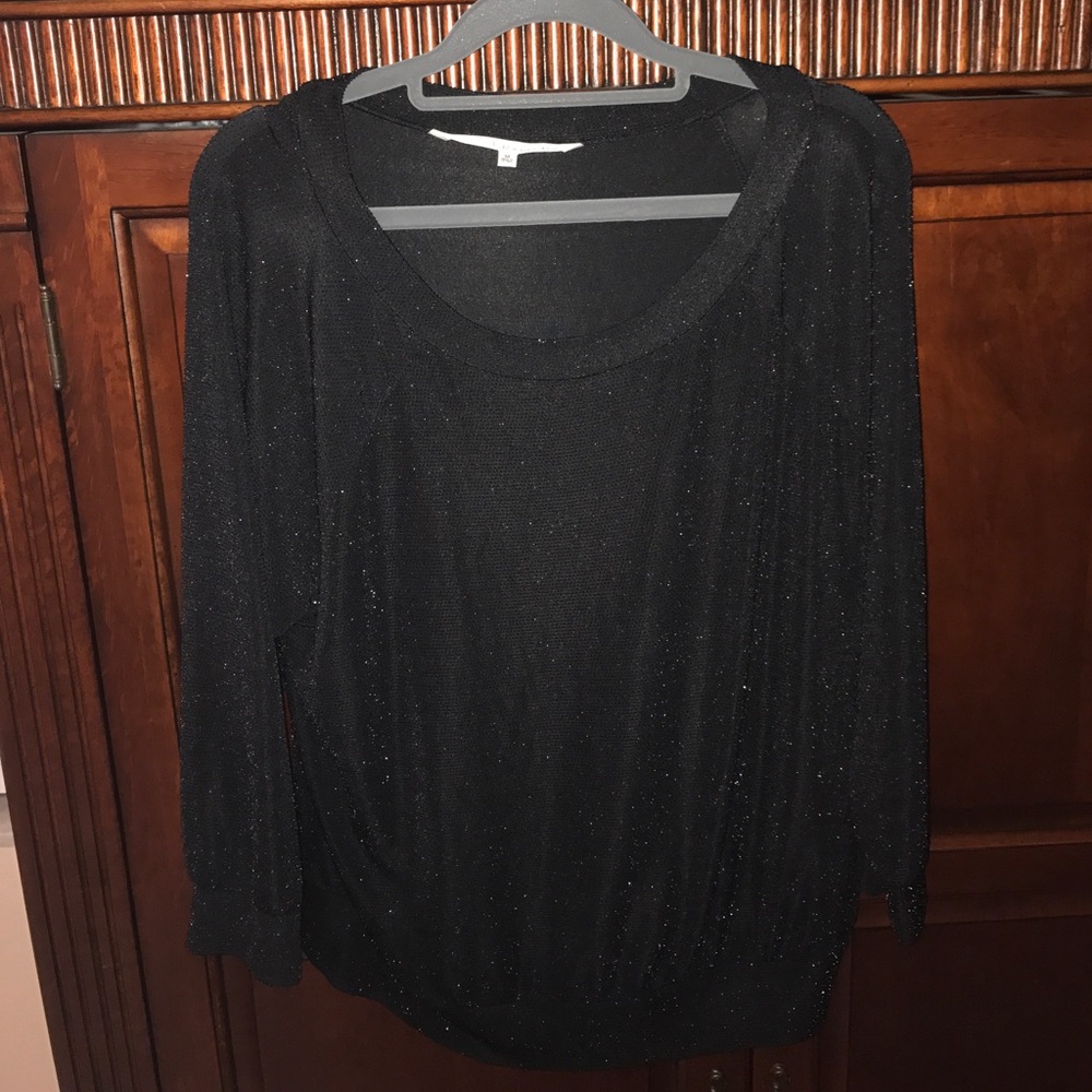 Beautiful Rachel Roy 3/4 sleeved blouse!