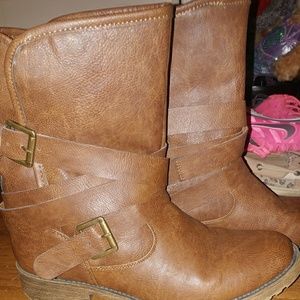 Size 11 boots Reasonable offers accepted