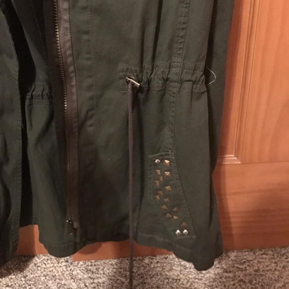 Army green anorak/ utility jacket - Picture 2 of 3