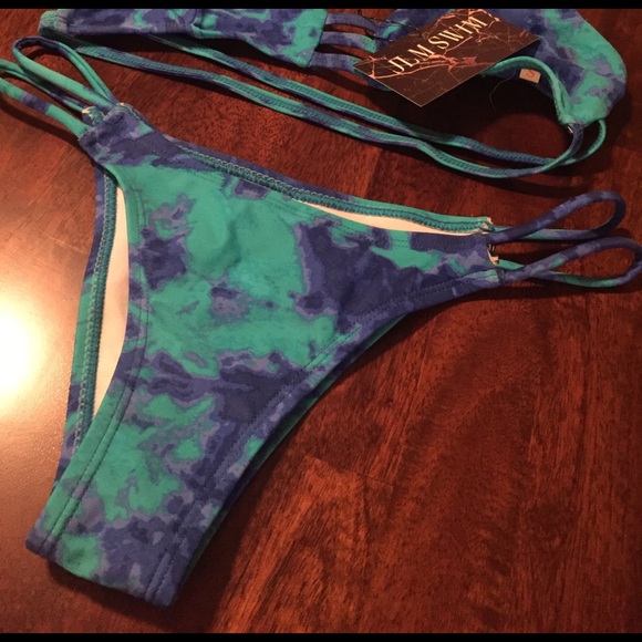 🆕 • Blue Tie-Dye Caged-In Bikini • - Picture 6 of 7