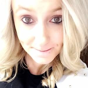 Meet your Posher, Courtney