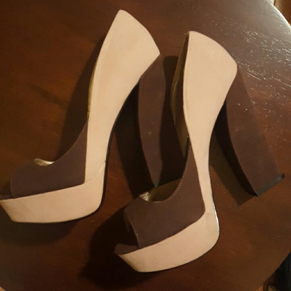 Womens two-toned Heels