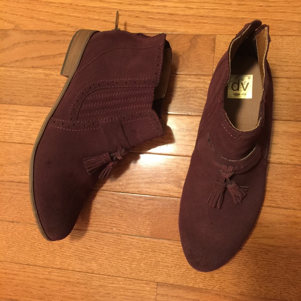 Purple flat booties
