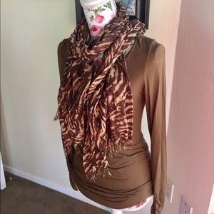 GAP Pure Body Long Sleeve Tee- S