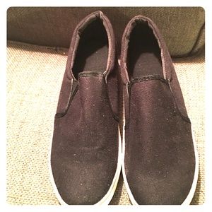 Black shoes and you never used size 38 or 8 us