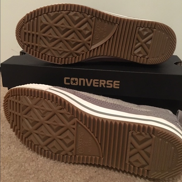 high top gray converse - Picture 3 of 4