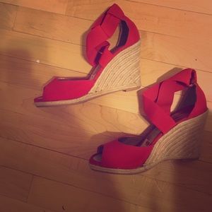 Red corked wedges