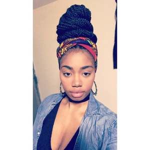 Meet your Posher, Kaya