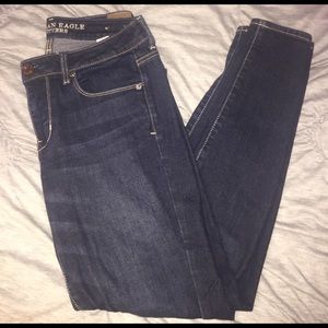 ‼️SALE‼️Dark Wash AE Skinny Jeans‼️