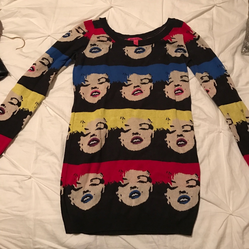 Marilyn Monroe dress
