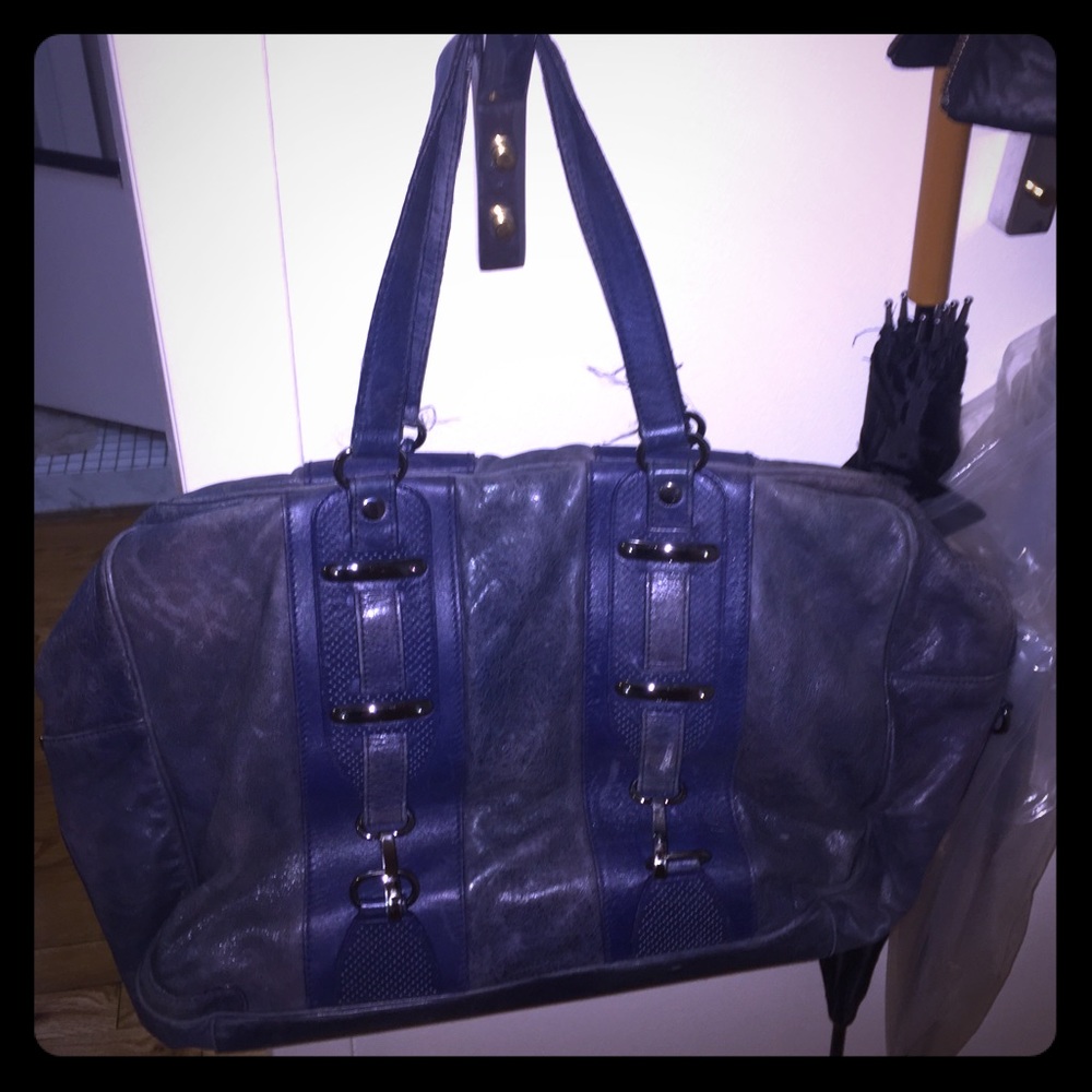 Terrific oversized navy Balenciaga handbag