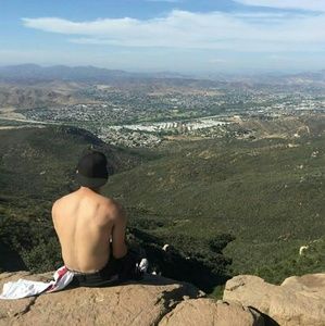 Meet your Posher, Raymond