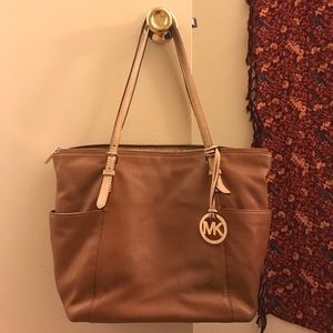 Michael Kors beige tote