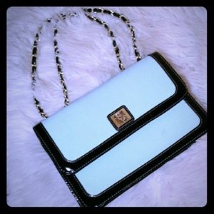 Anne Klein Shoulder bag