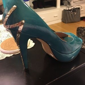 Vince Camuto High Heels
