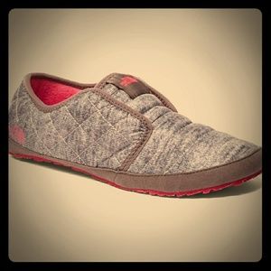 Northface Thermoball Traction Mule II