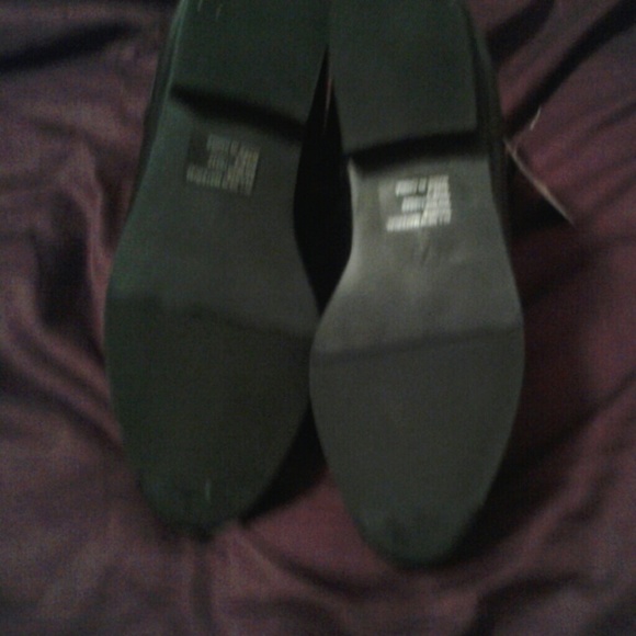 Black ankle boots with buckle - Picture 3 of 4