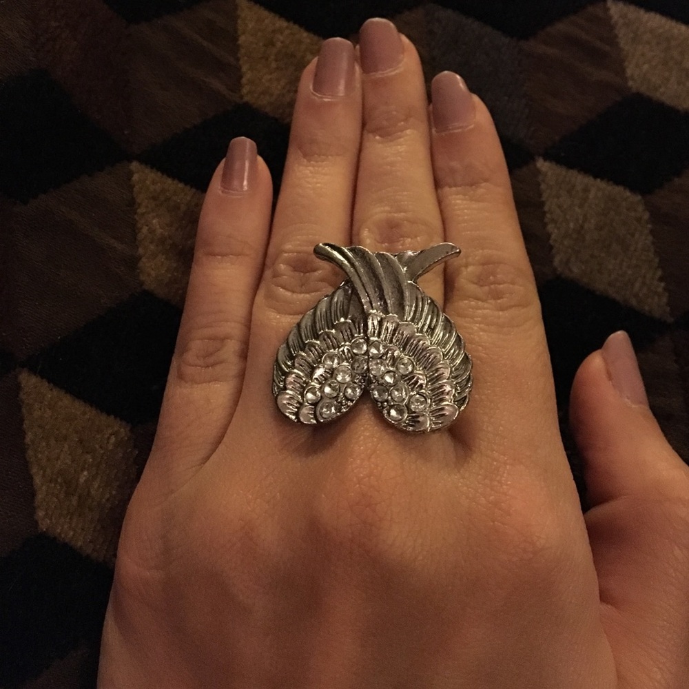 Angel wings ring