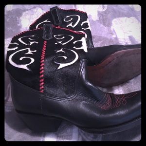 Beautiful cowgirl boots